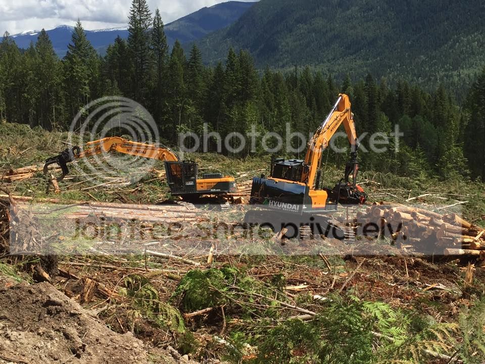 -9%20and%20HX%20forestry%20cab_zpsfhaqmnht.jpg